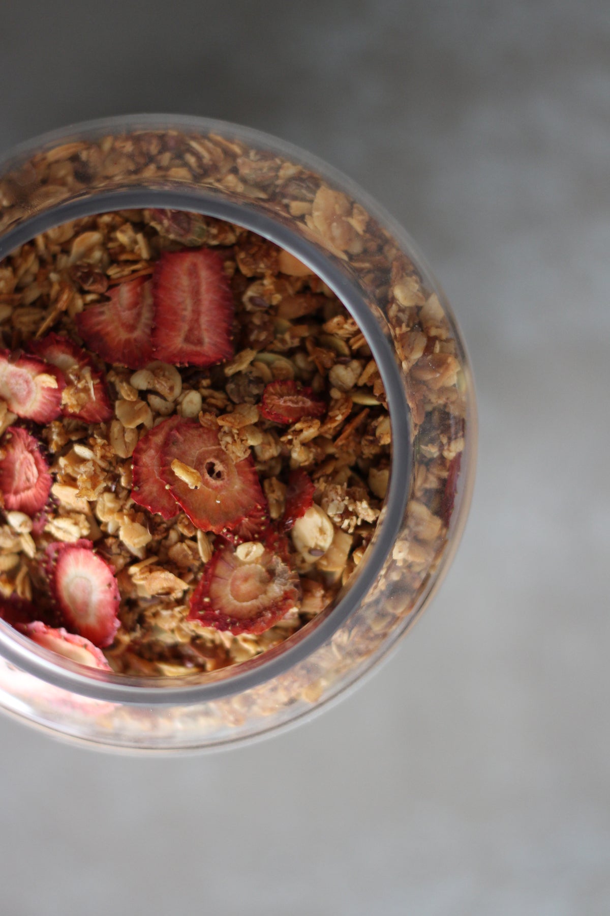 Çilekli Granola